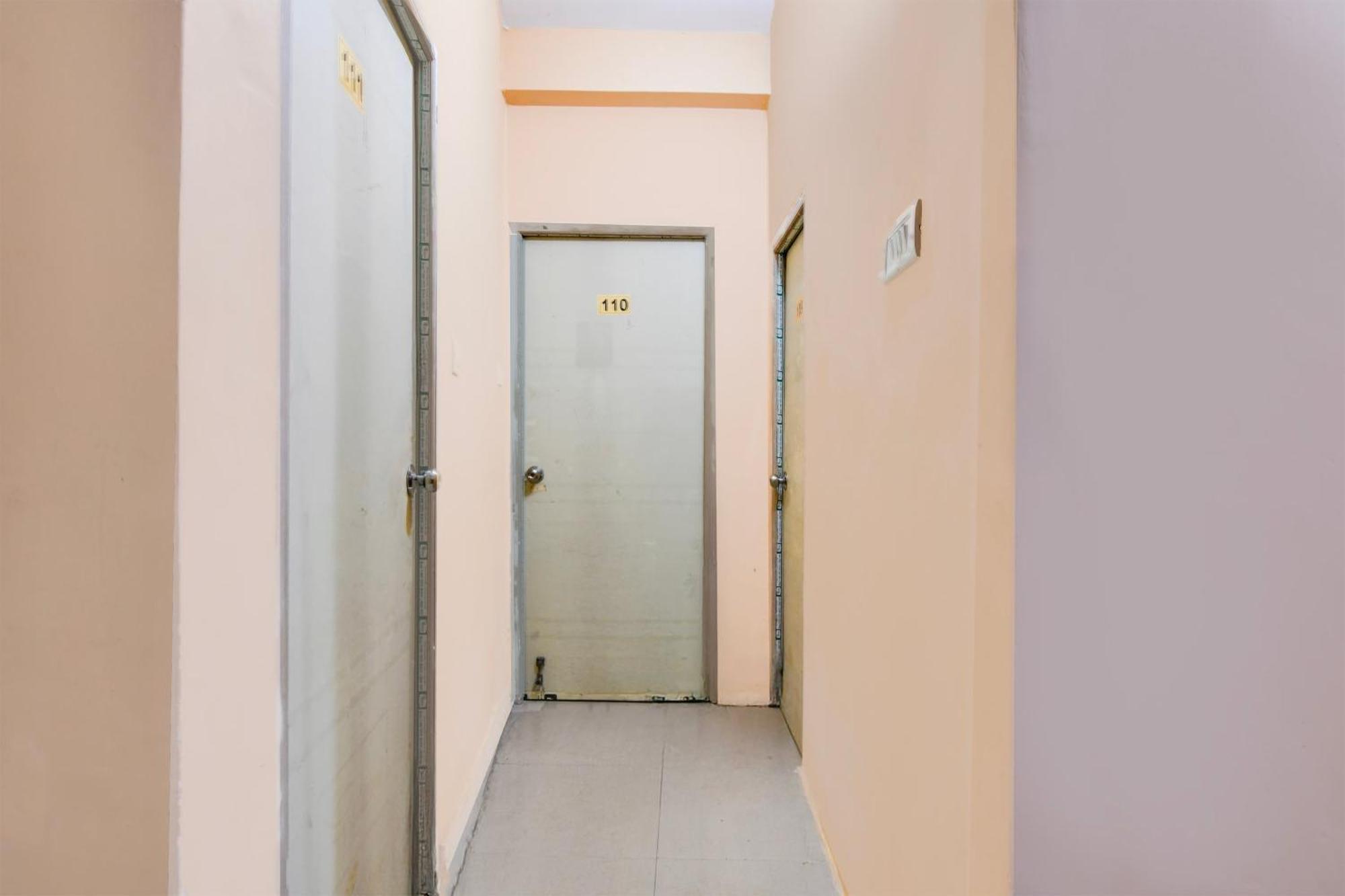 Hotel O Survey Park Jādabpur Eksteriør billede