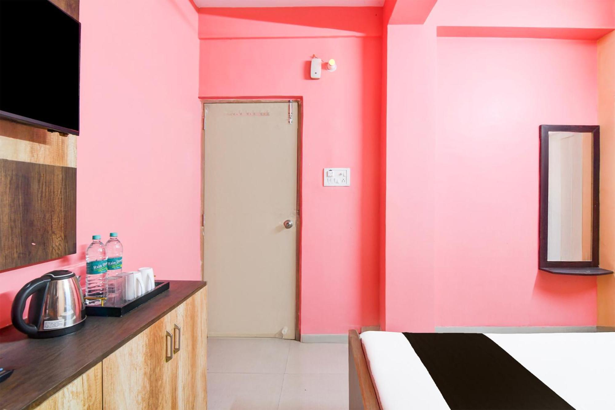 Hotel O Survey Park Jādabpur Eksteriør billede