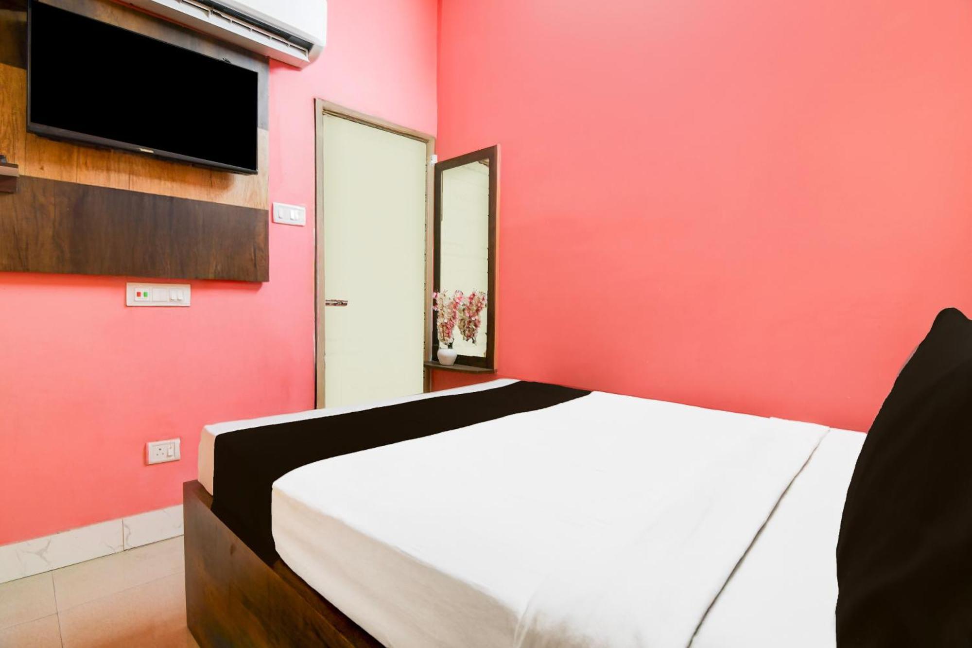 Hotel O Survey Park Jādabpur Eksteriør billede